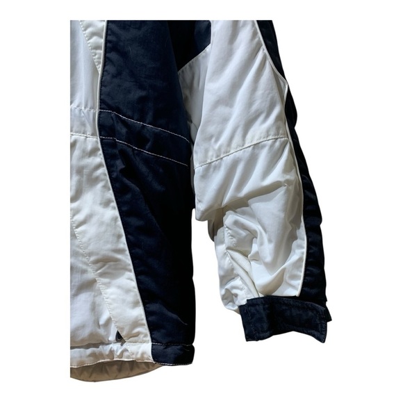 Women’s Obermeyer Ridgeline Dynamic Snowboard-Ski Jacket - Picture 3 of 10